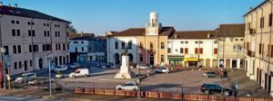 Piazza odierna di Ariano Polesine dove si svolsero i tumulti (Foto sito Rivedelpo)