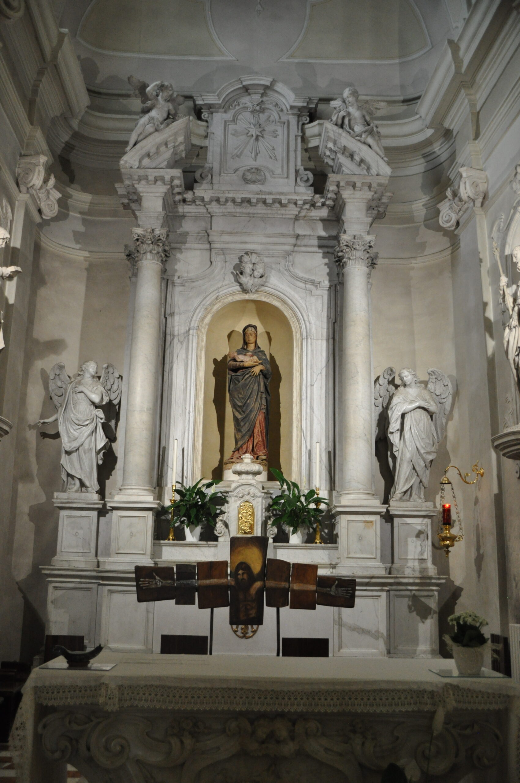 La lapide sulla battaglia della Motta nel Santuario di Isola Vicentina ...